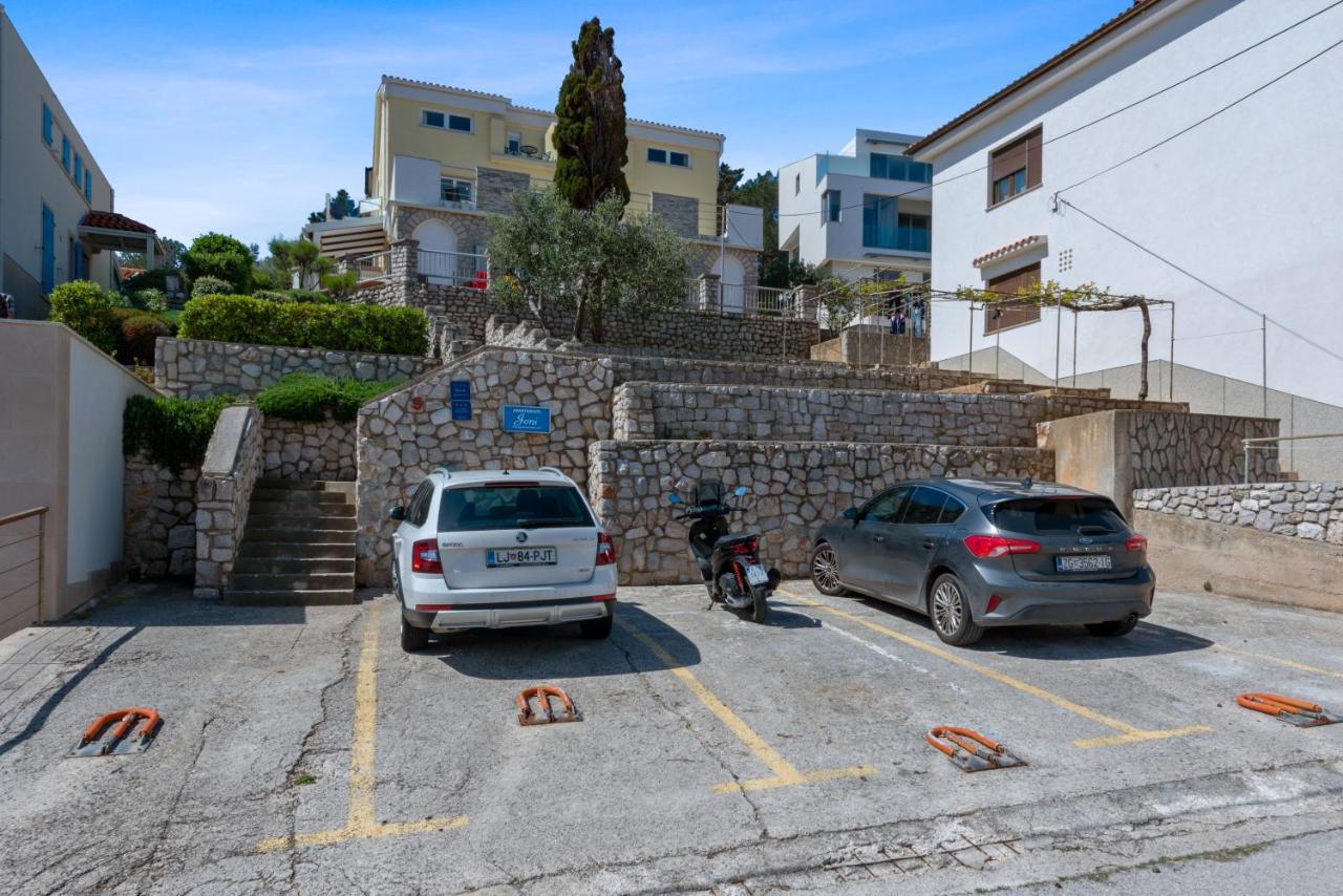 Apartments Joni Cikat マリ・ロシニュ エクステリア 写真