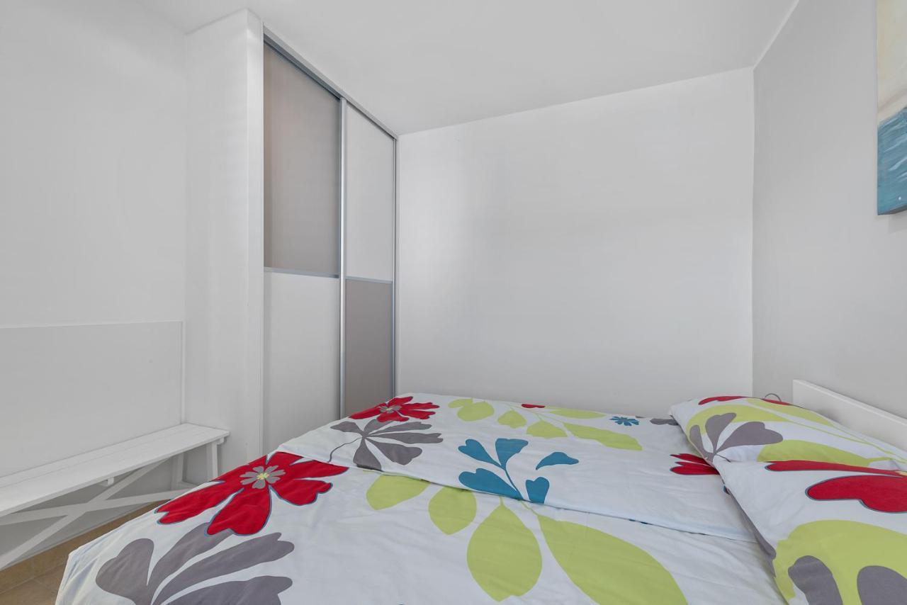 Apartments Joni Cikat マリ・ロシニュ エクステリア 写真